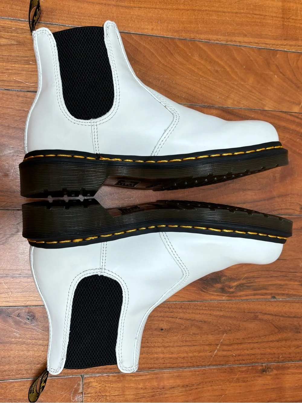 Dr. Martens 2976 Chelsea Boot in White Smooth 6